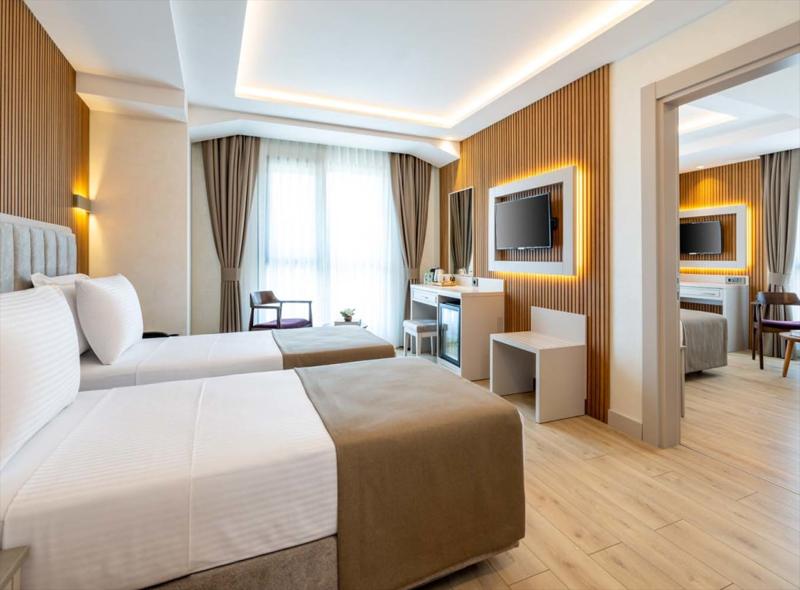 upload/image/hotel/7/Carina_Gold_Hotel_connecting_familty_room.jpg