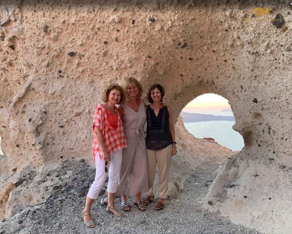 Hidden Gems and Wine Experience Santorini