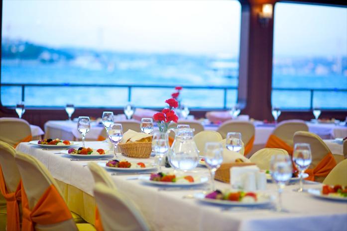 New Year's Eve Dinner Cruise Party in Istanbul