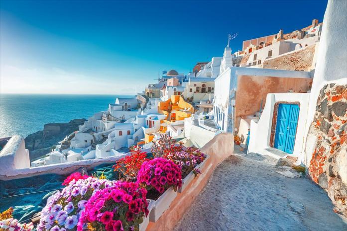 Santorini Personalized Tour (6 Hours)