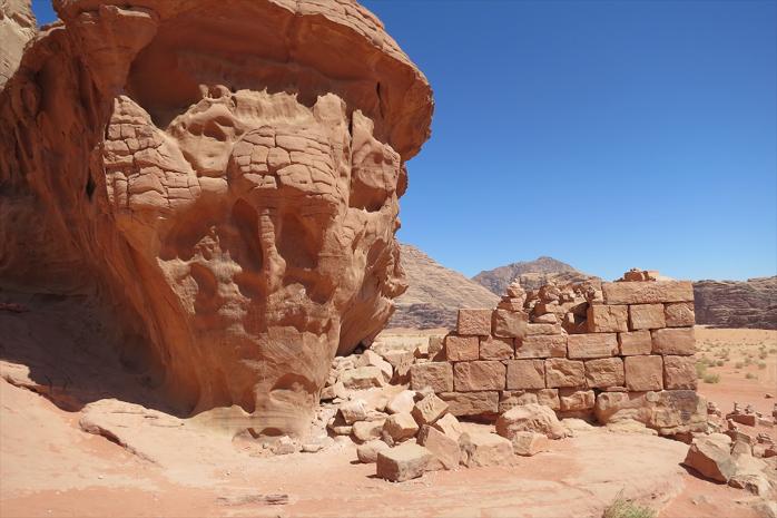 Wadi Rum Jeep Ride Tour (2 Hours)