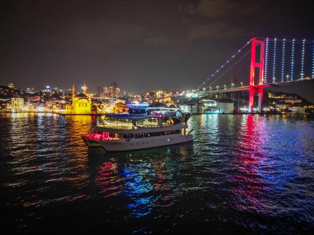 Bosphorus Dinner Cruise - Private Table