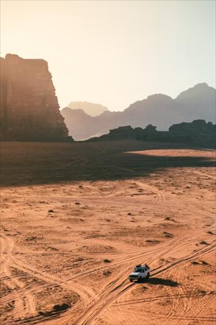 Wadi Rum Jeep Ride Tour (2 Hours)