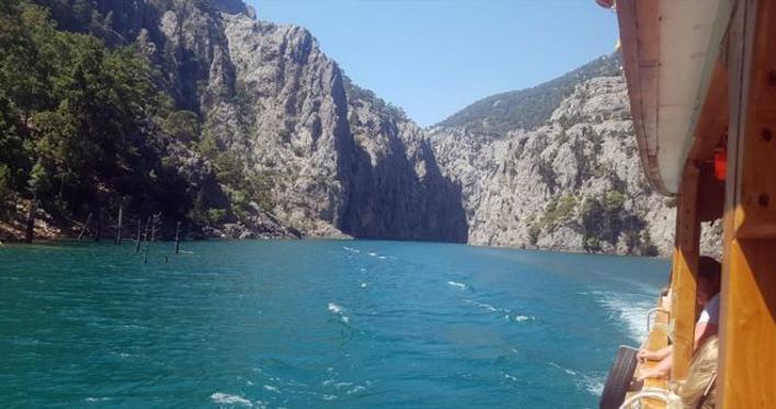 Green Canyon Boat Trip