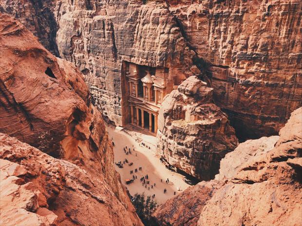 4 Nights & 5 Days Private Luxury Jordan Tour