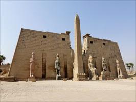 Giza Pyramids & Sakkara Tour From Alexandria Port