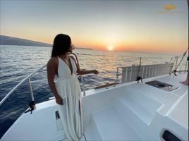Santorini Luxury Sunset Cruise with Ammoudi Bay Views