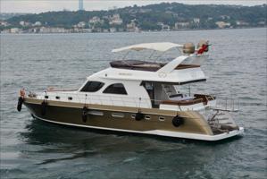 Private Bosphorus Cruise with Luxury Yacht in Istanbul