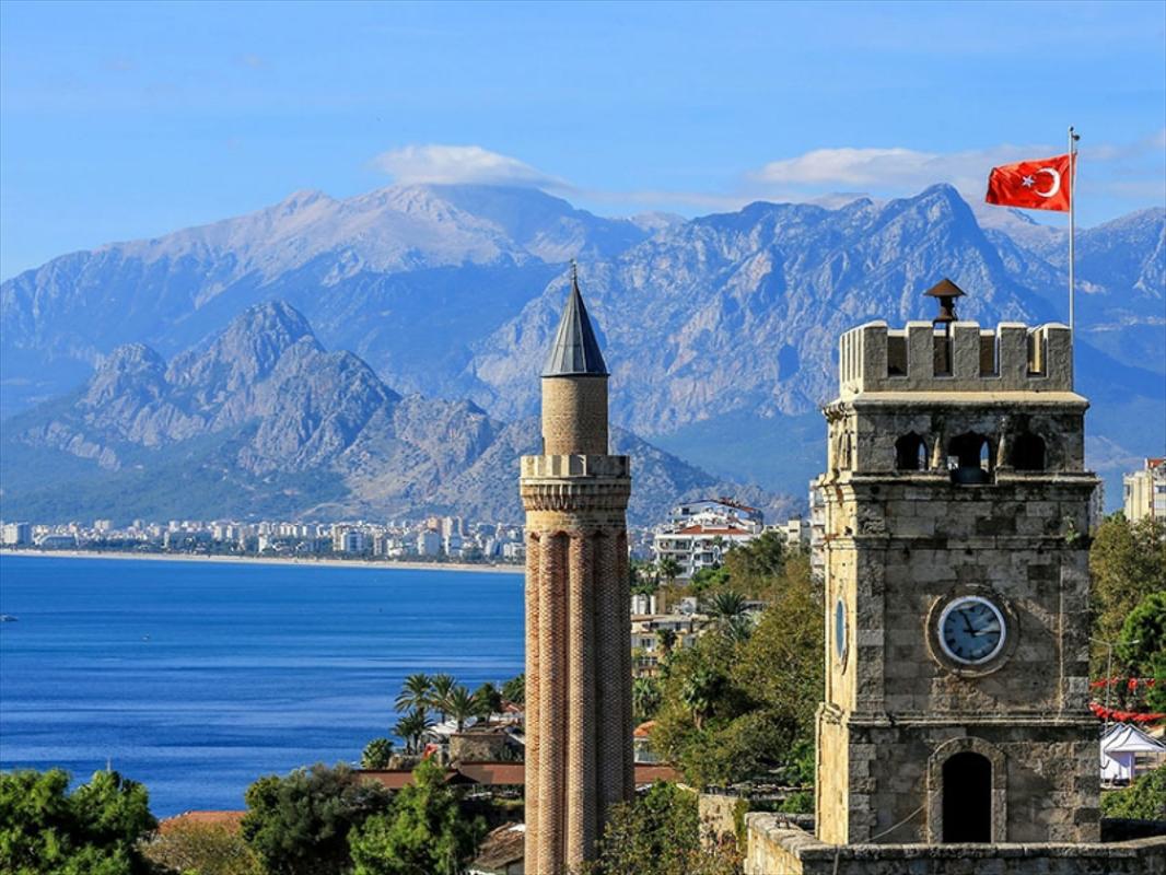 Antalya Airport (AYT) Transfer to your Hotels in Belek, Kemer, Side, Manavgat