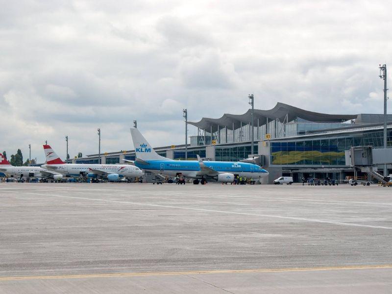 Igor Sikorsky - Zhuliany Airport (IEV) Kyiv International Airport